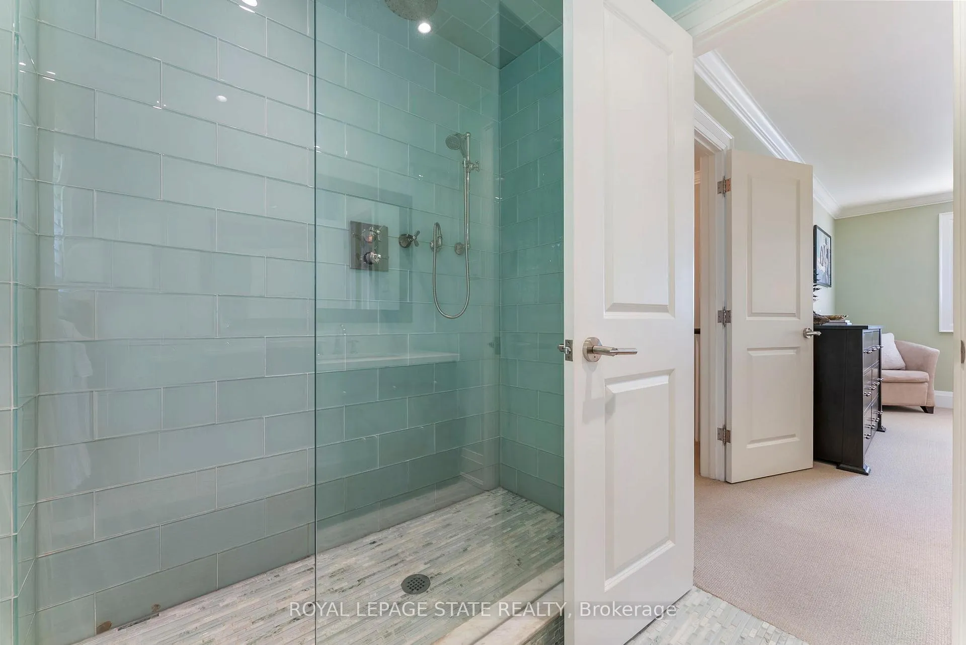 Photo 30 of 1511 Jasmine Crescent, Oakville, Falgarwood — HOMEH