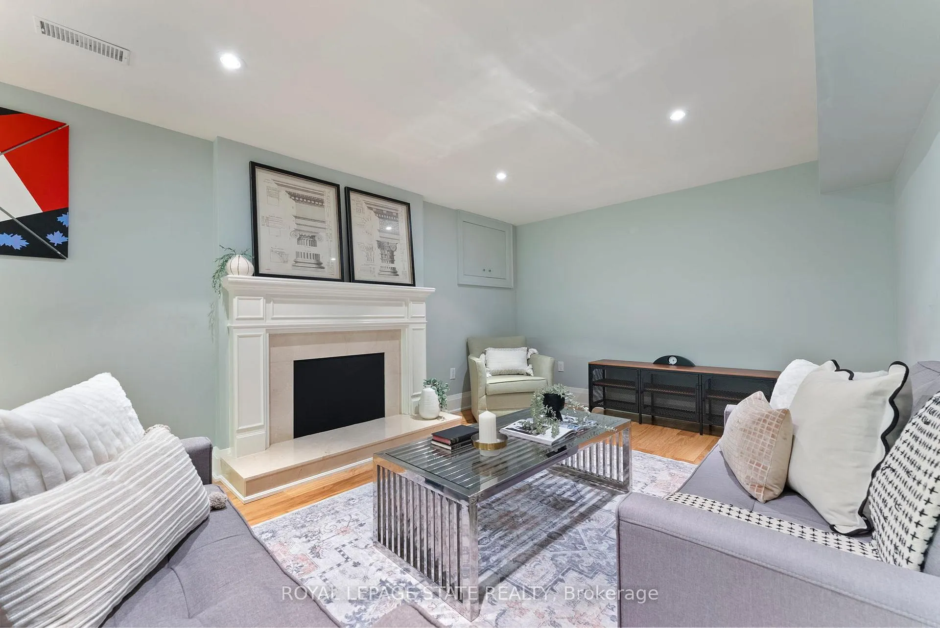Photo 33 of 1511 Jasmine Crescent, Oakville, Falgarwood — HOMEH