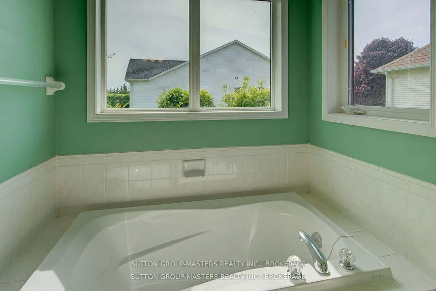 Photo 17 of 3 Empire Court, Loyalist, Bath — HOMEH