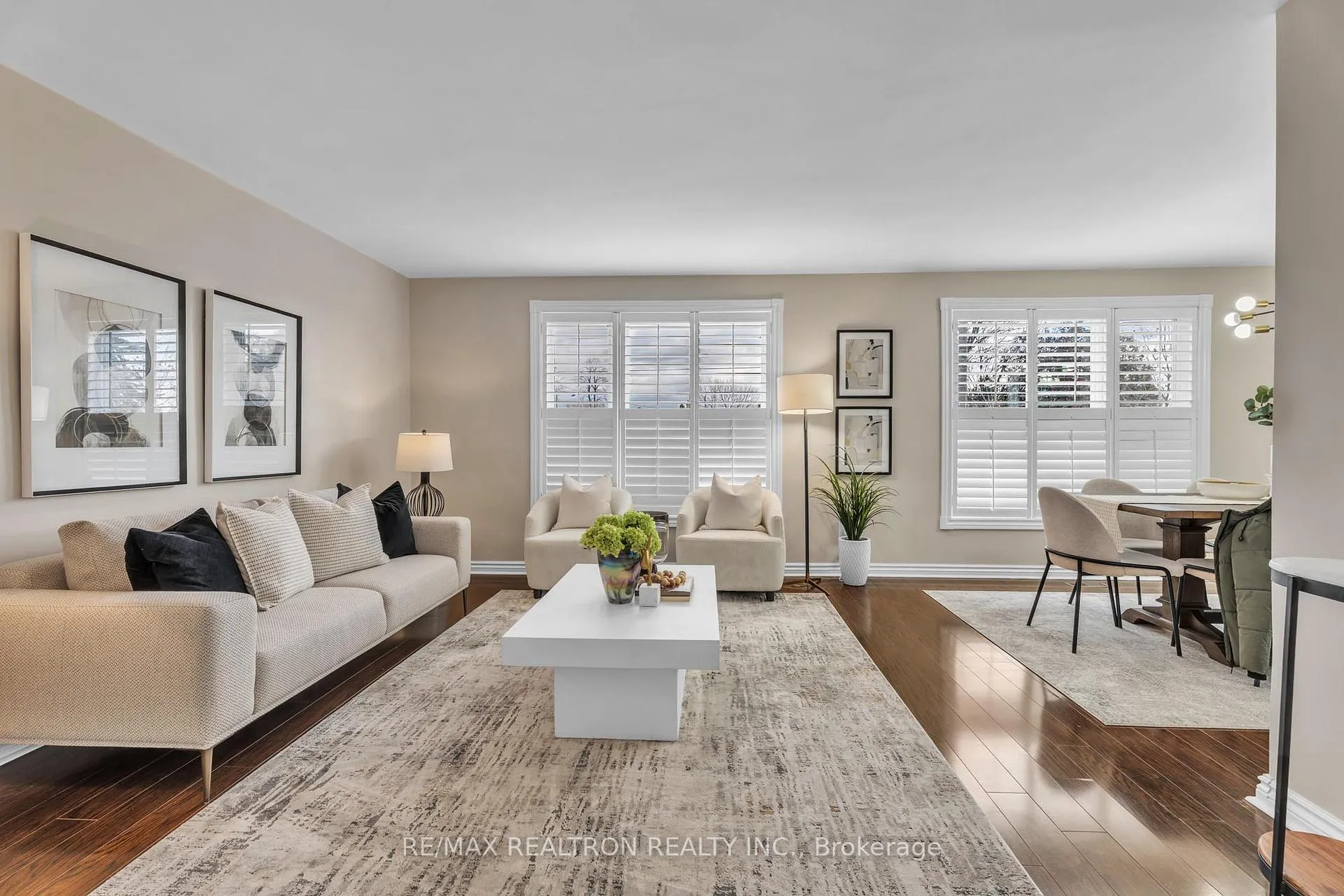 Photo 3 of 61 Bailey Crescent, Scarborough, Woburn — HOMEH