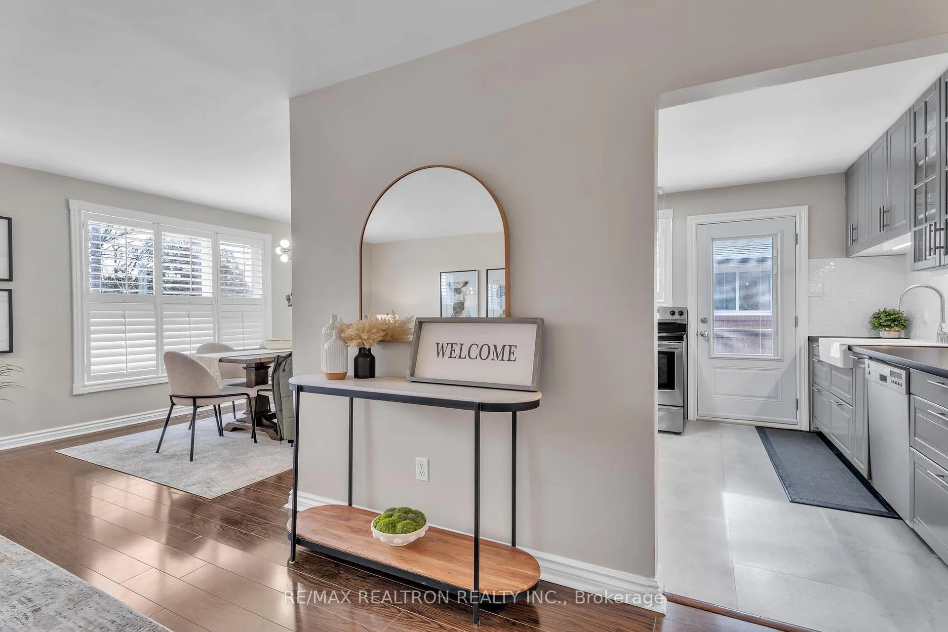 Photo 9 of 61 Bailey Crescent, Scarborough, Woburn — HOMEH