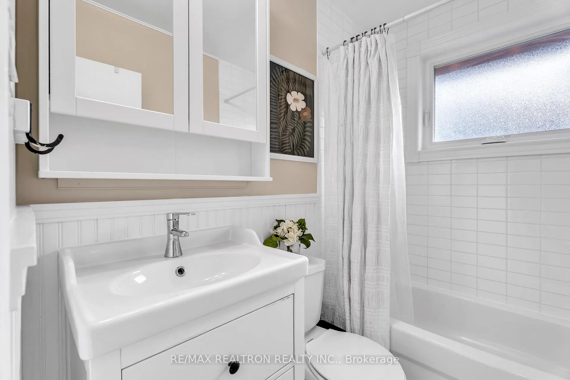Photo 13 of 61 Bailey Crescent, Scarborough, Woburn — HOMEH
