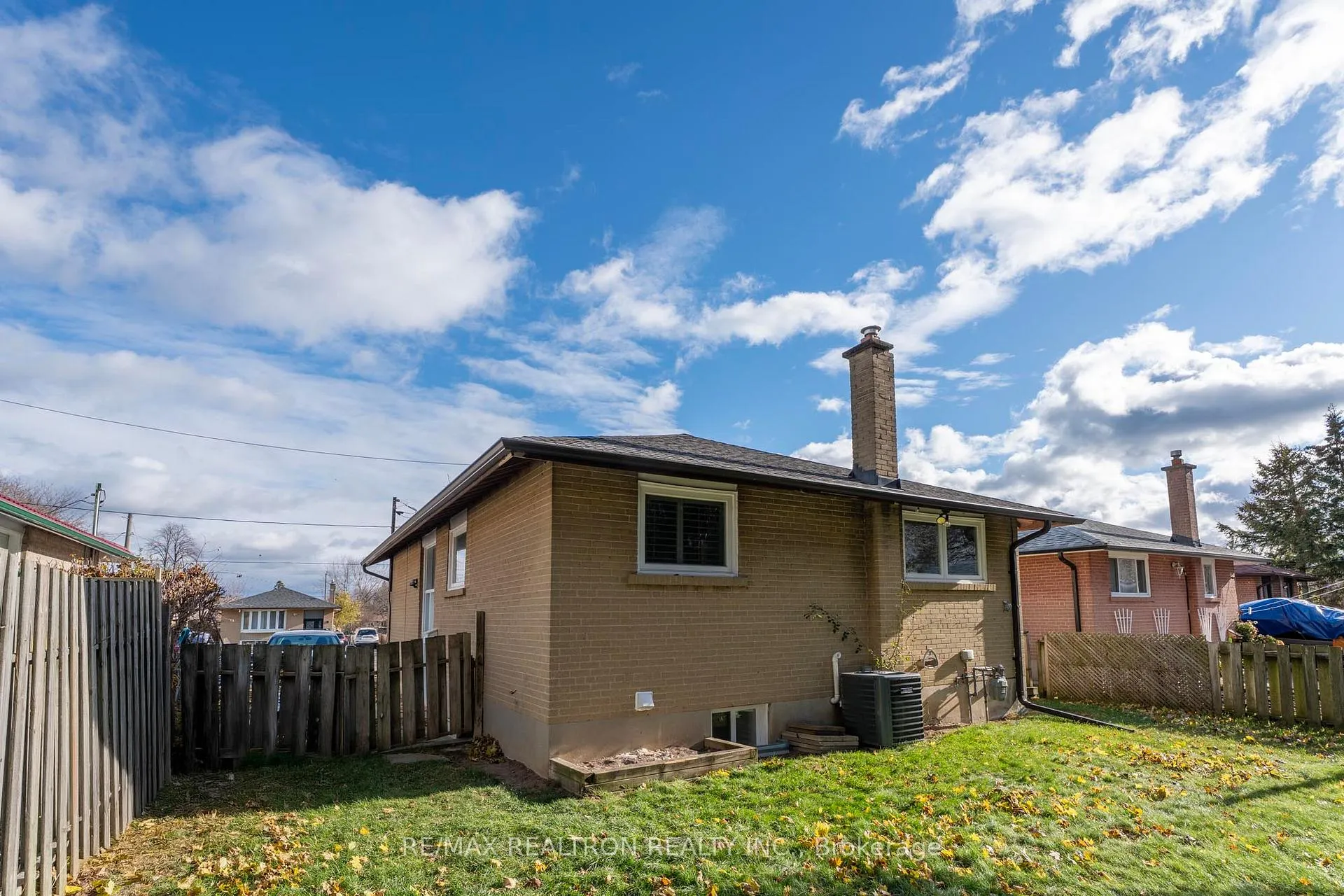 Photo 33 of 61 Bailey Crescent, Scarborough, Woburn — HOMEH