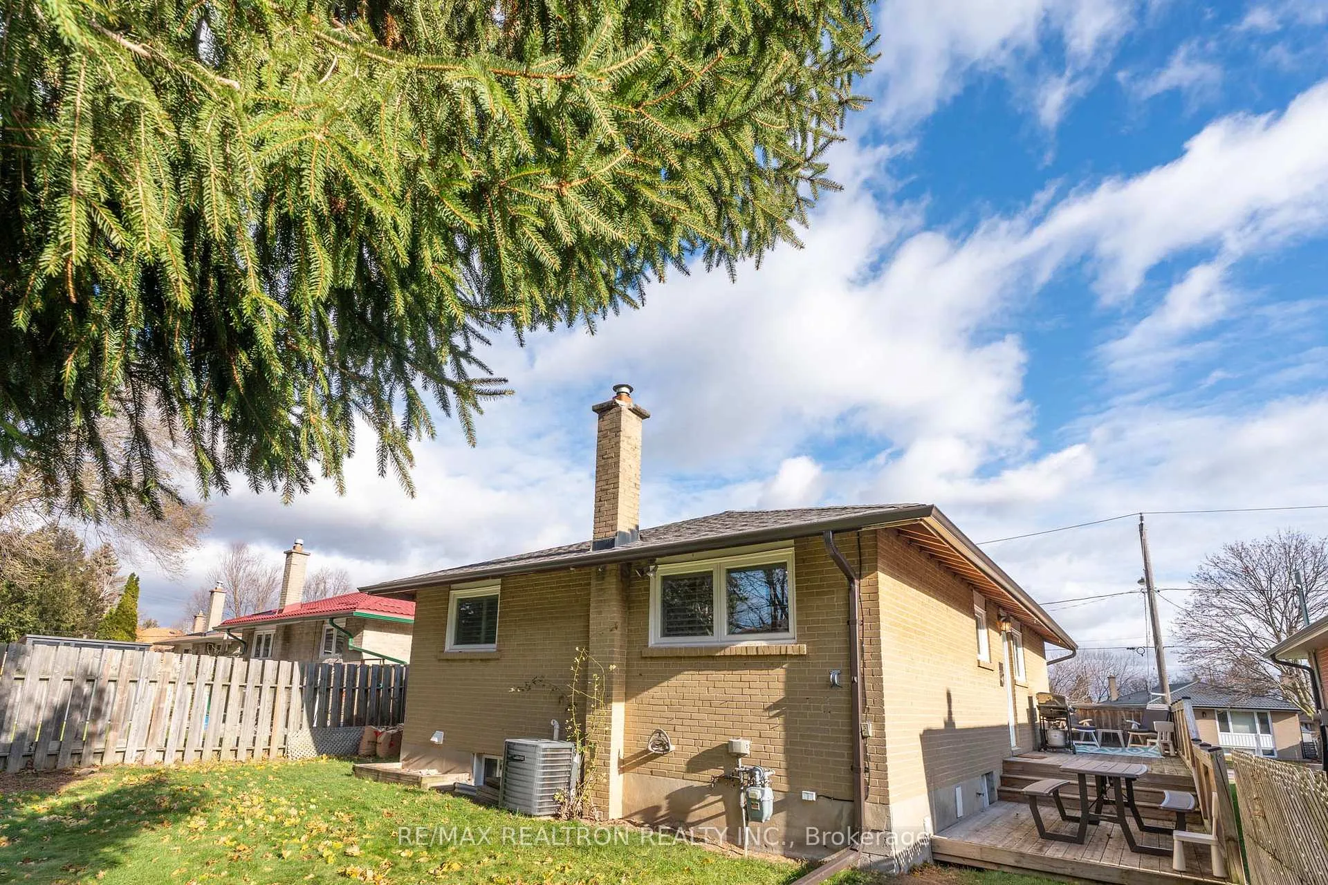 Photo 34 of 61 Bailey Crescent, Scarborough, Woburn — HOMEH