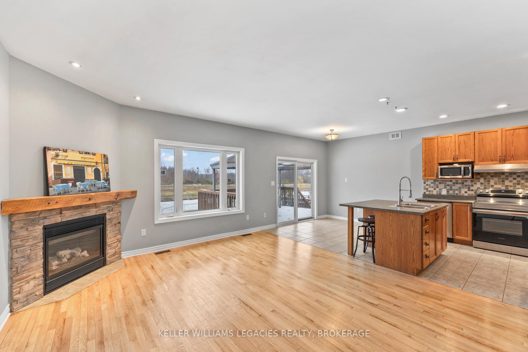 Photo 5 of 2543 Sands Road, Frontenac, Frontenac South — HOMEH