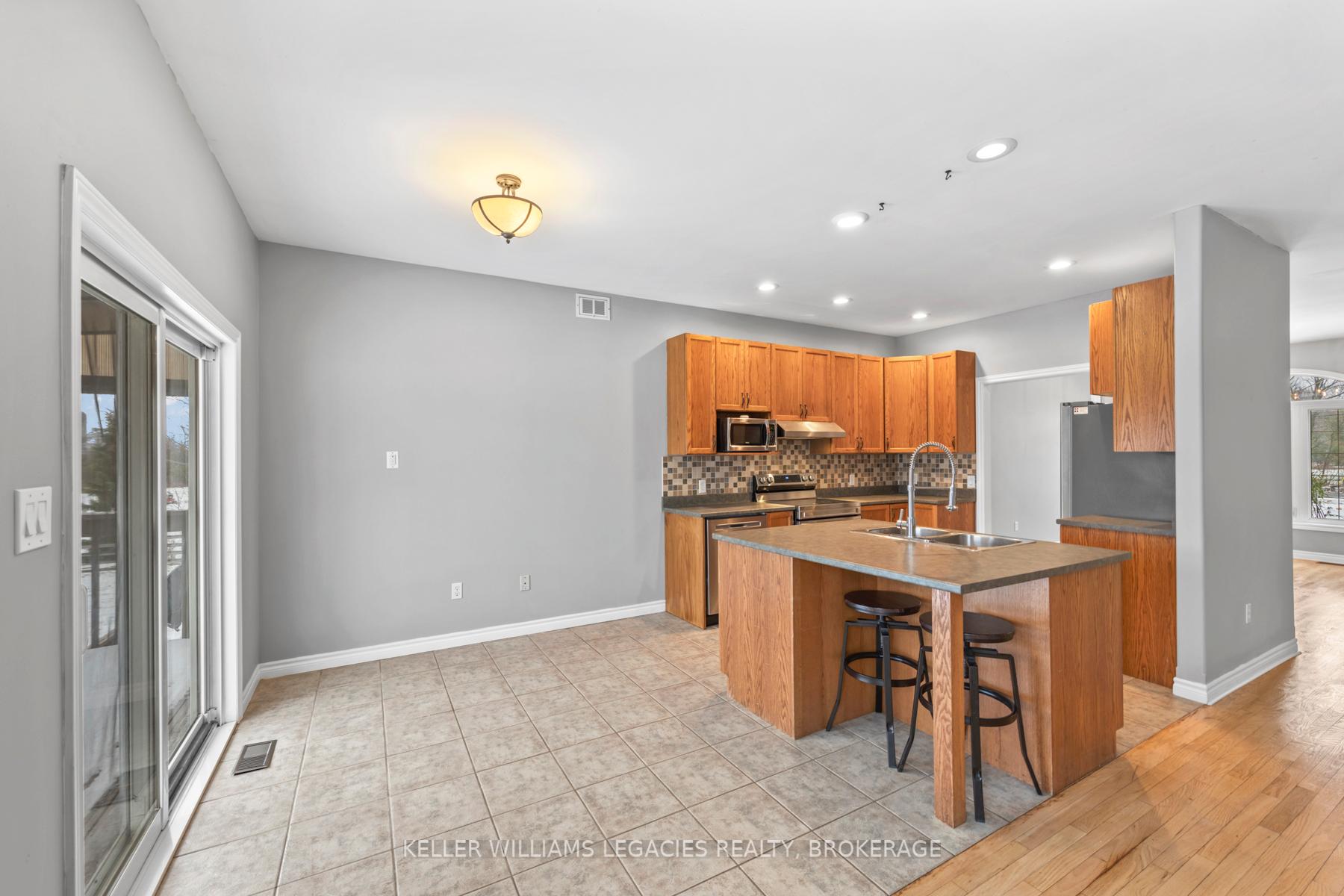 Photo 8 of 2543 Sands Road, Frontenac, Frontenac South — HOMEH