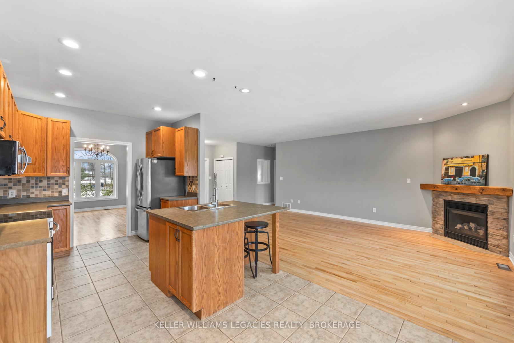 Photo 9 of 2543 Sands Road, Frontenac, Frontenac South — HOMEH