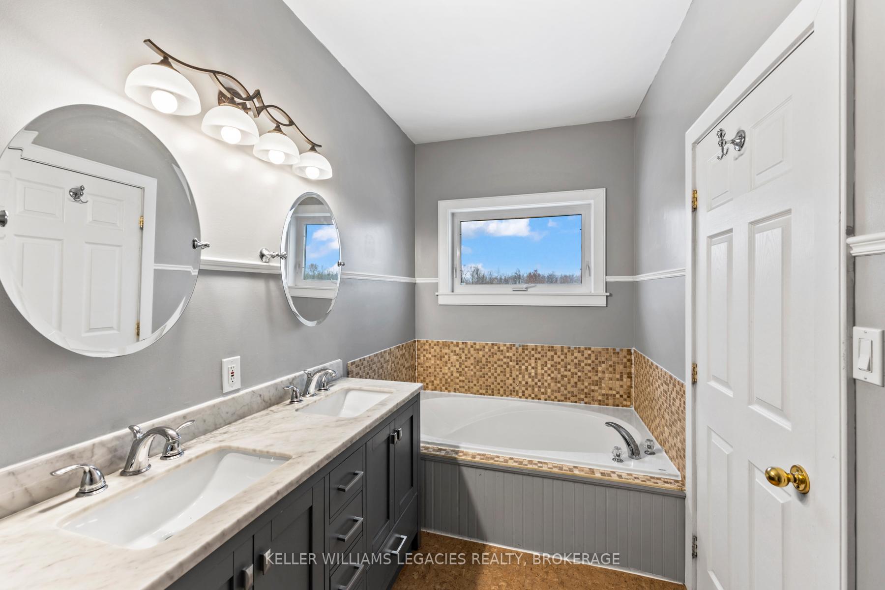 Photo 21 of 2543 Sands Road, Frontenac, Frontenac South — HOMEH