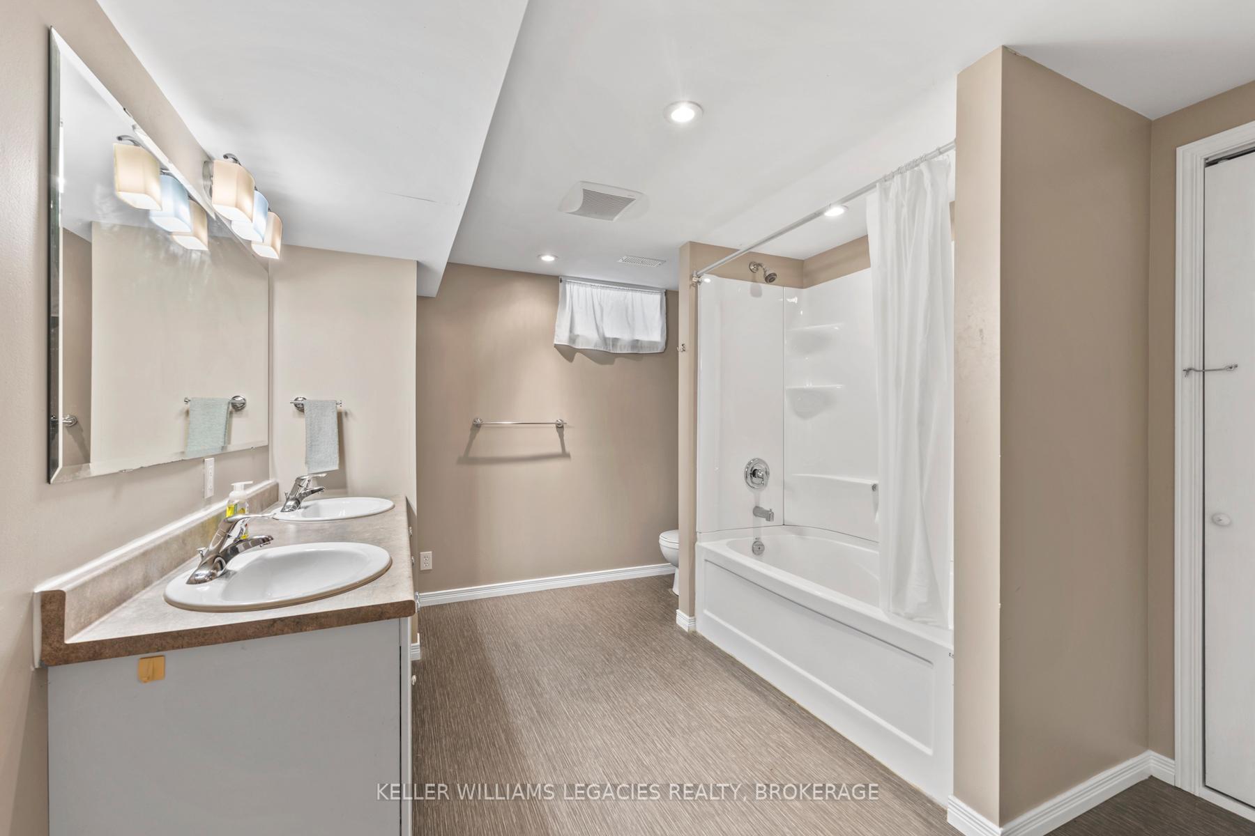 Photo 33 of 2543 Sands Road, Frontenac, Frontenac South — HOMEH
