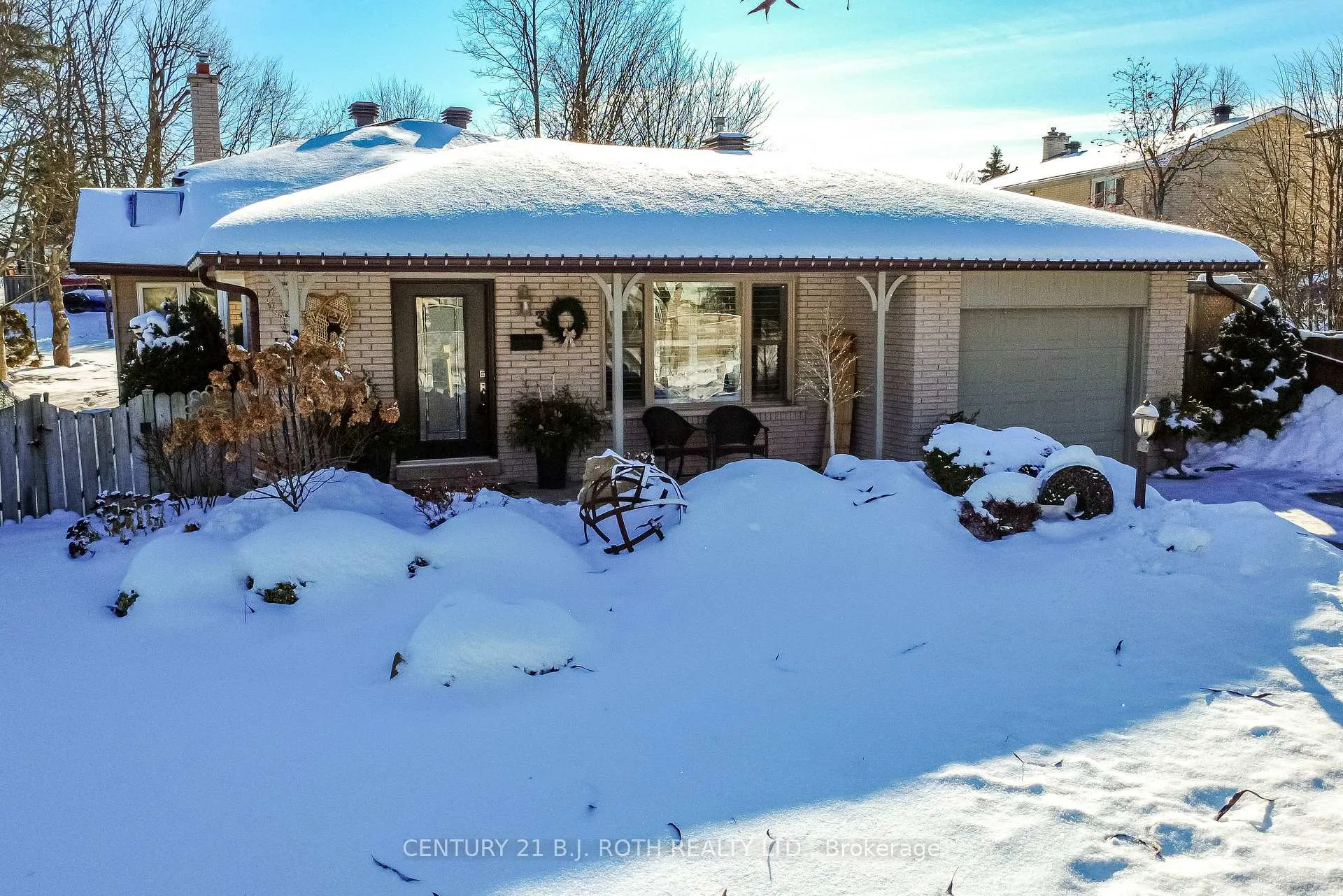 Photo 1 of 3 Marwendy Drive, Barrie, Grove East — HOMEH