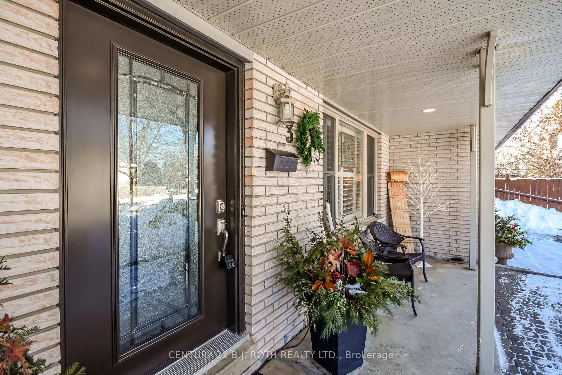 Photo 2 of 3 Marwendy Drive, Barrie, Grove East — HOMEH