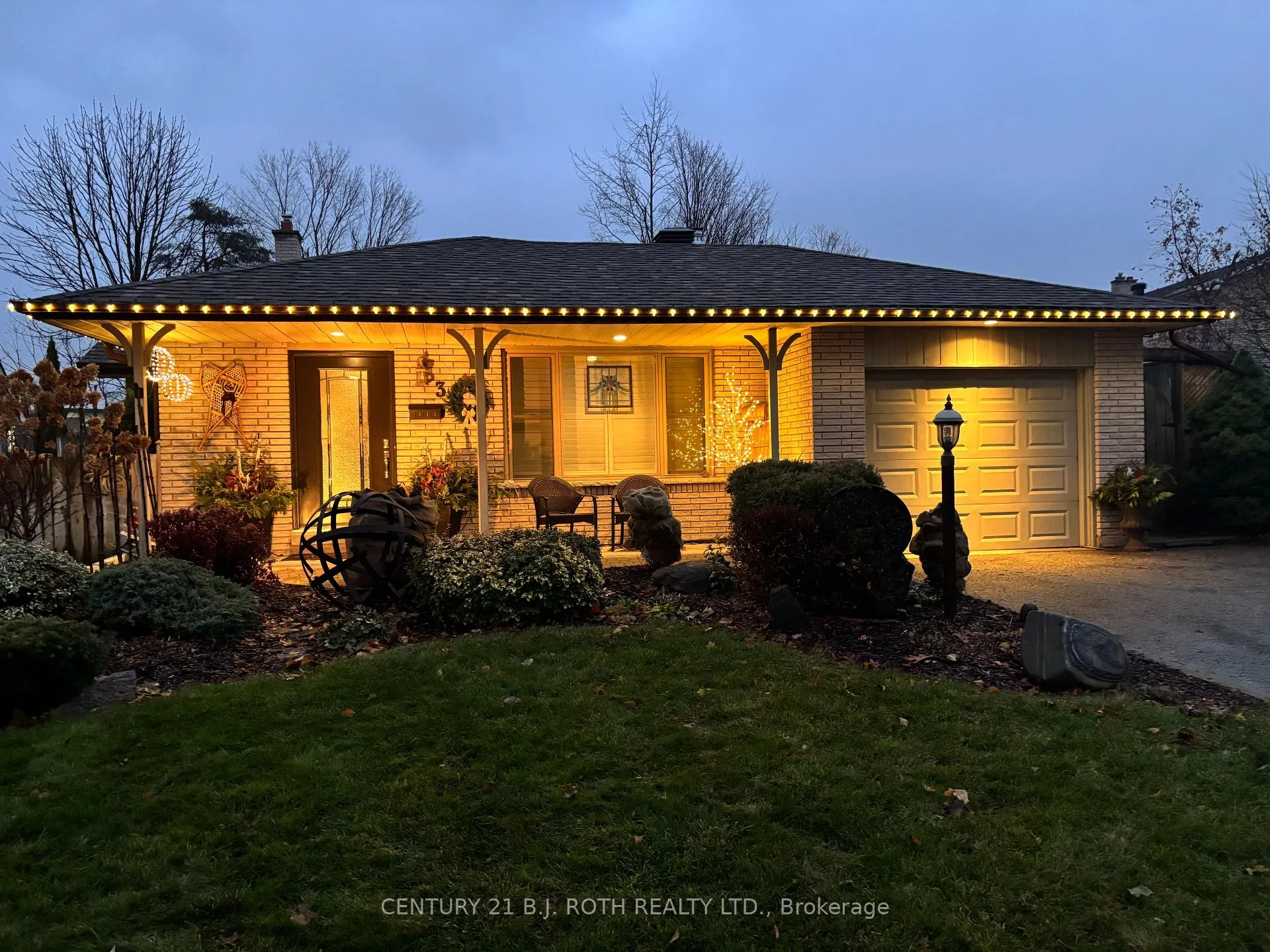 Photo 5 of 3 Marwendy Drive, Barrie, Grove East — HOMEH