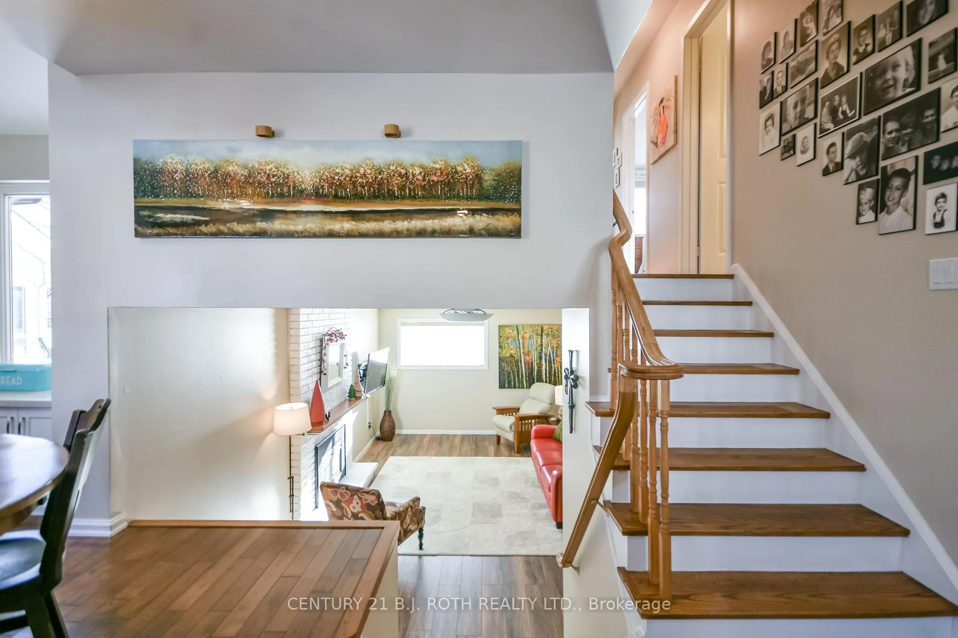 Photo 12 of 3 Marwendy Drive, Barrie, Grove East — HOMEH