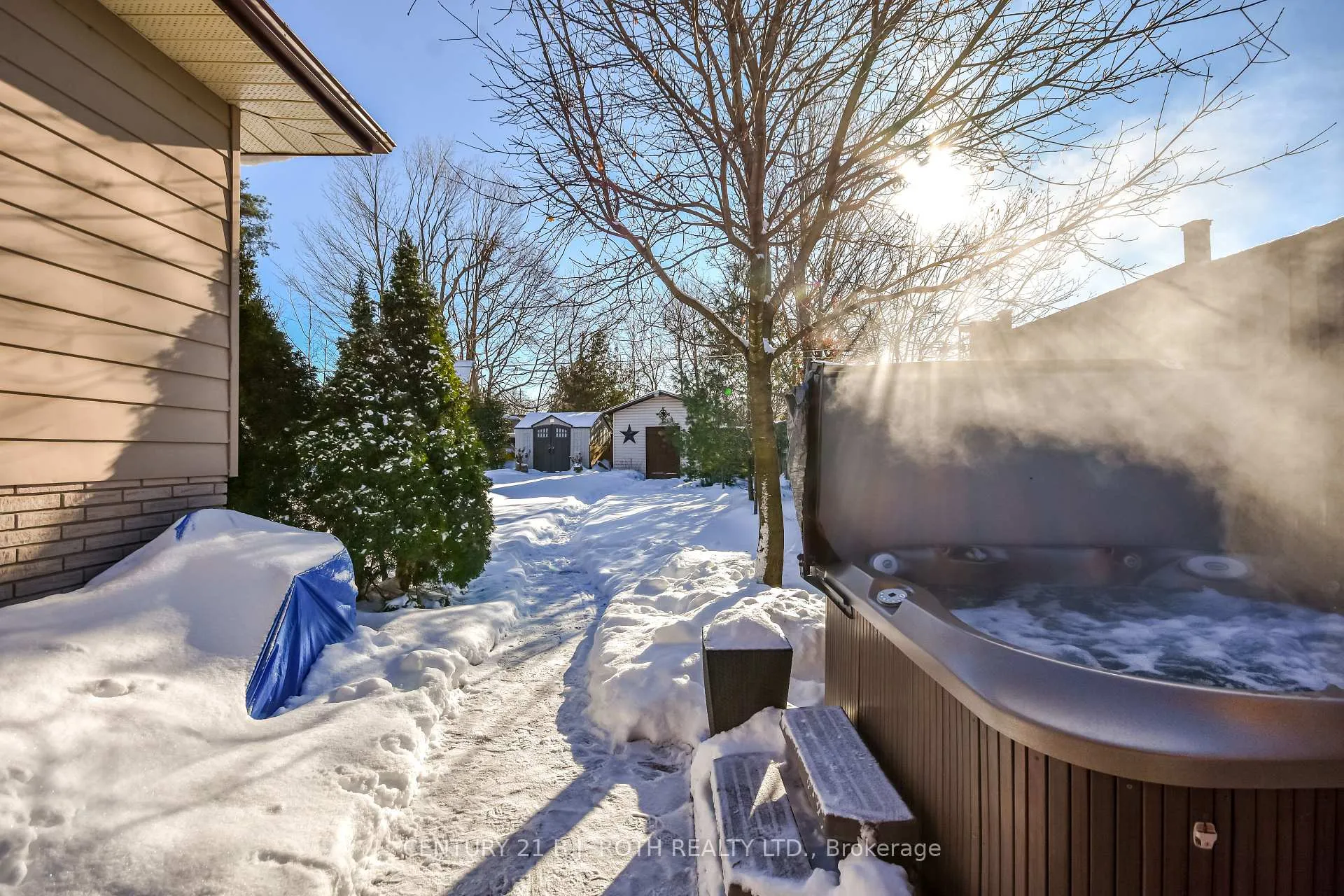 Photo 30 of 3 Marwendy Drive, Barrie, Grove East — HOMEH