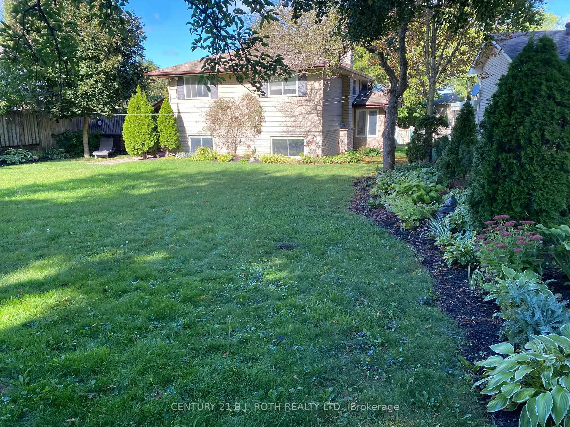 Photo 37 of 3 Marwendy Drive, Barrie, Grove East — HOMEH