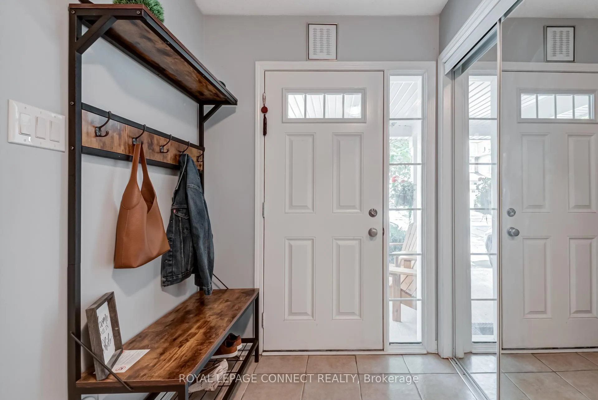 Photo 4 of 223 Woodley Crescent, Milton, Willmott — HOMEH