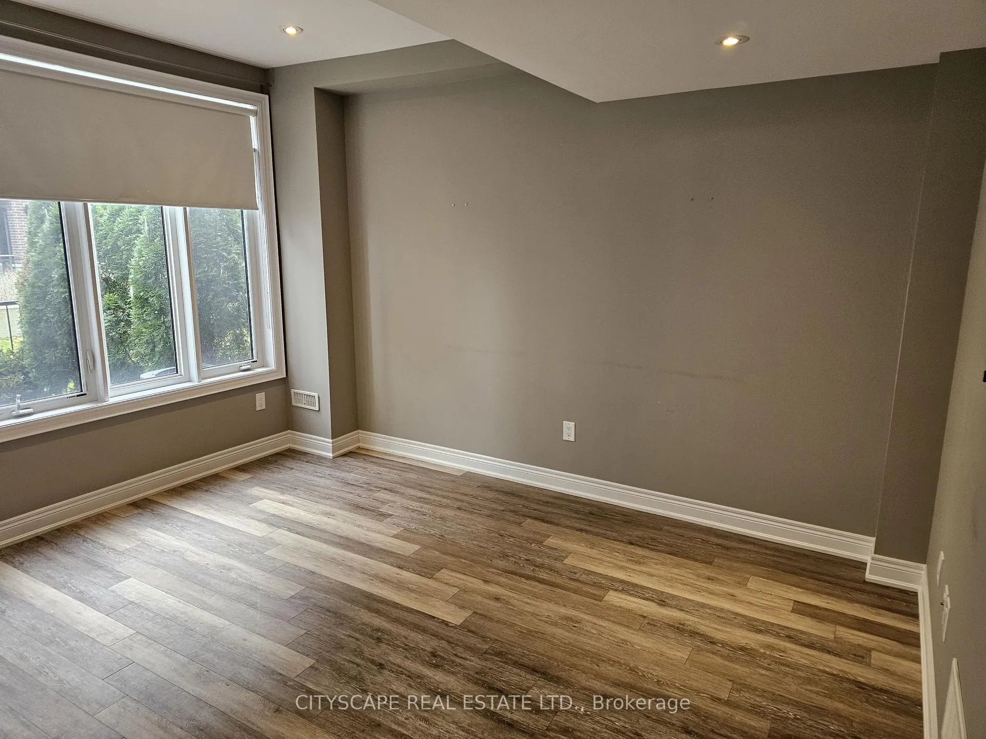 Photo 17 of 16 Waterview Lane, Grimsby, Grimsby Beach — HOMEH