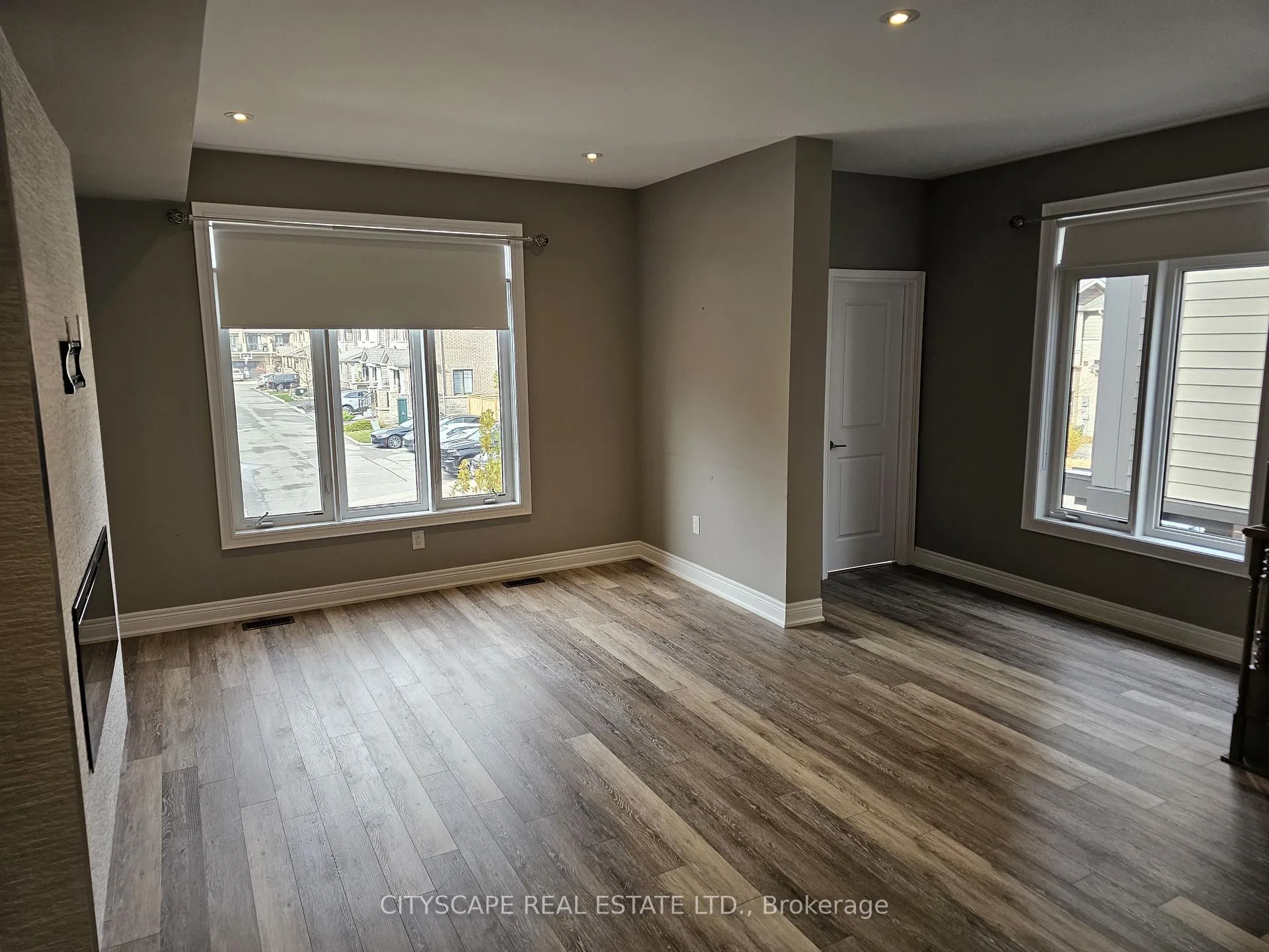 Photo 47 of 16 Waterview Lane, Grimsby, Grimsby Beach — HOMEH