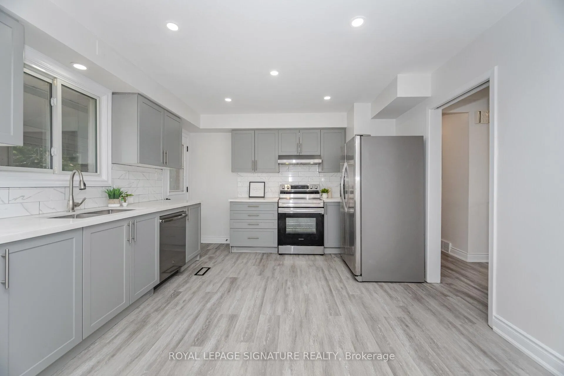 Photo 10 of 47 Eagen Drive, Kitchener — HOMEH