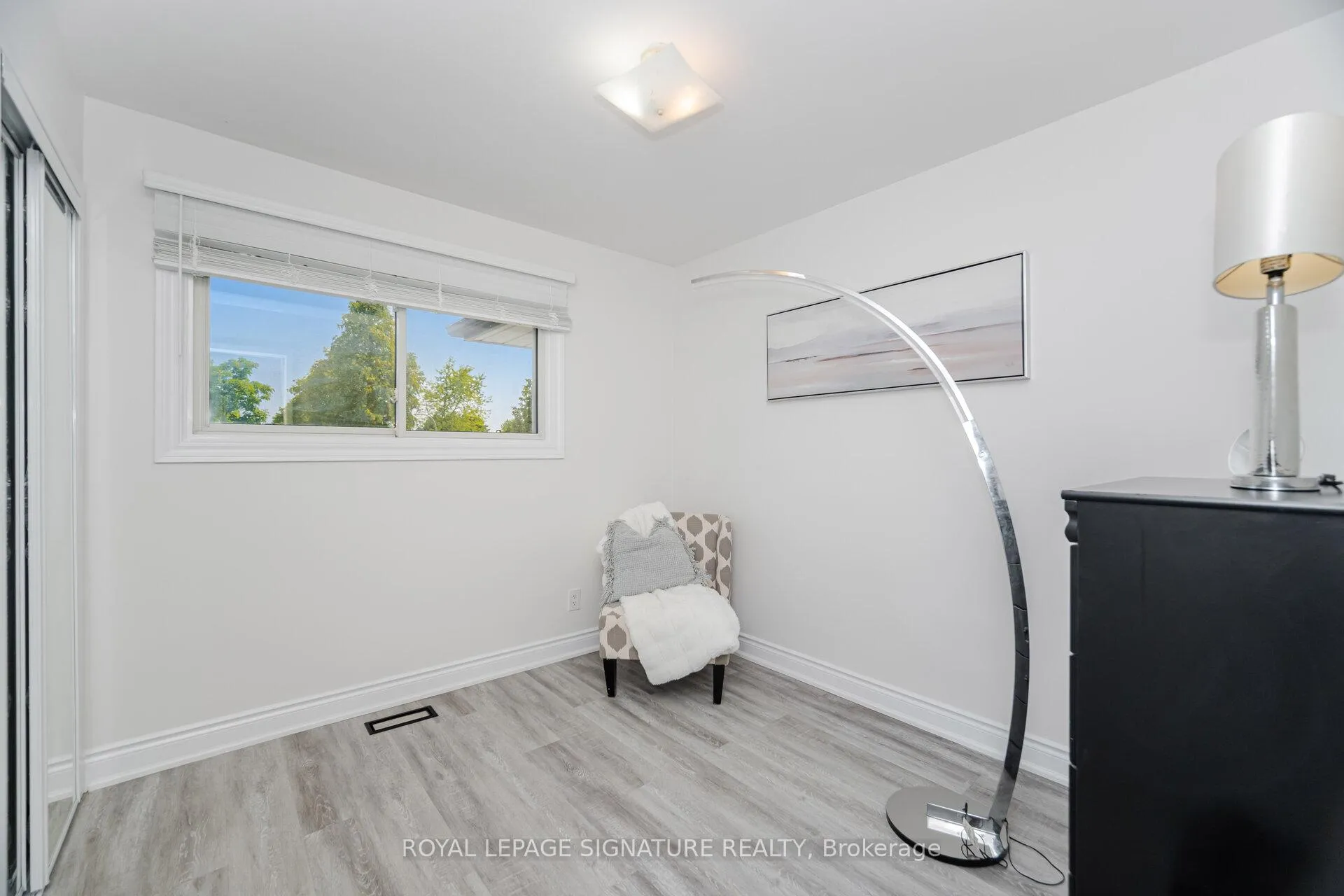 Photo 23 of 47 Eagen Drive, Kitchener — HOMEH