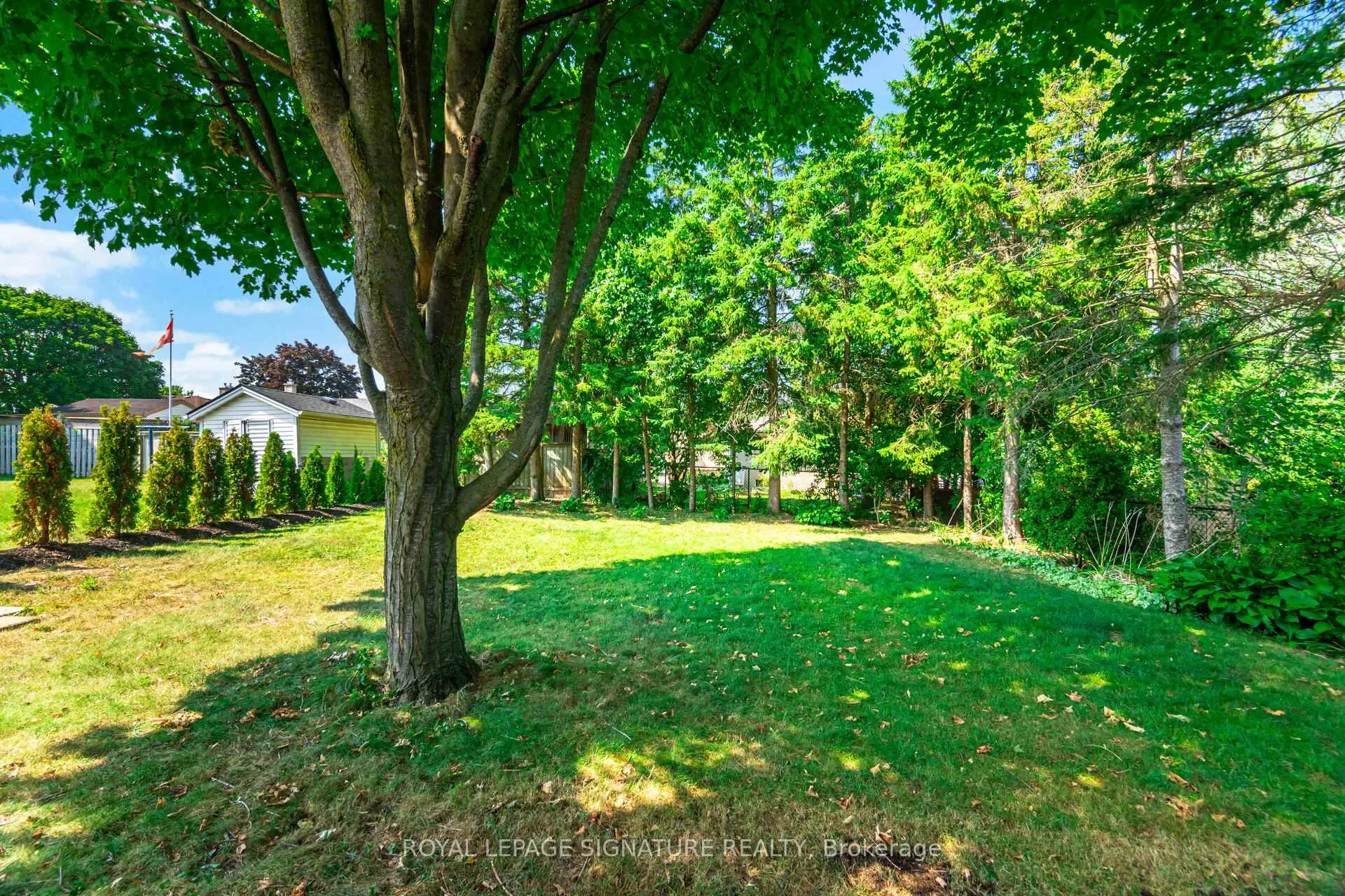 Photo 48 of 47 Eagen Drive, Kitchener — HOMEH