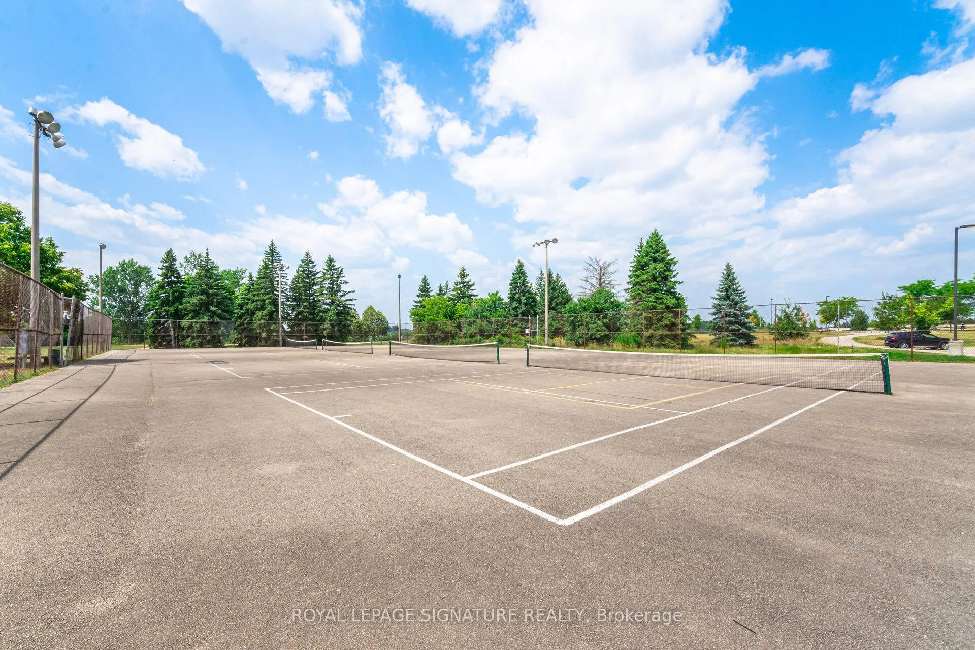 Photo 50 of 47 Eagen Drive, Kitchener — HOMEH