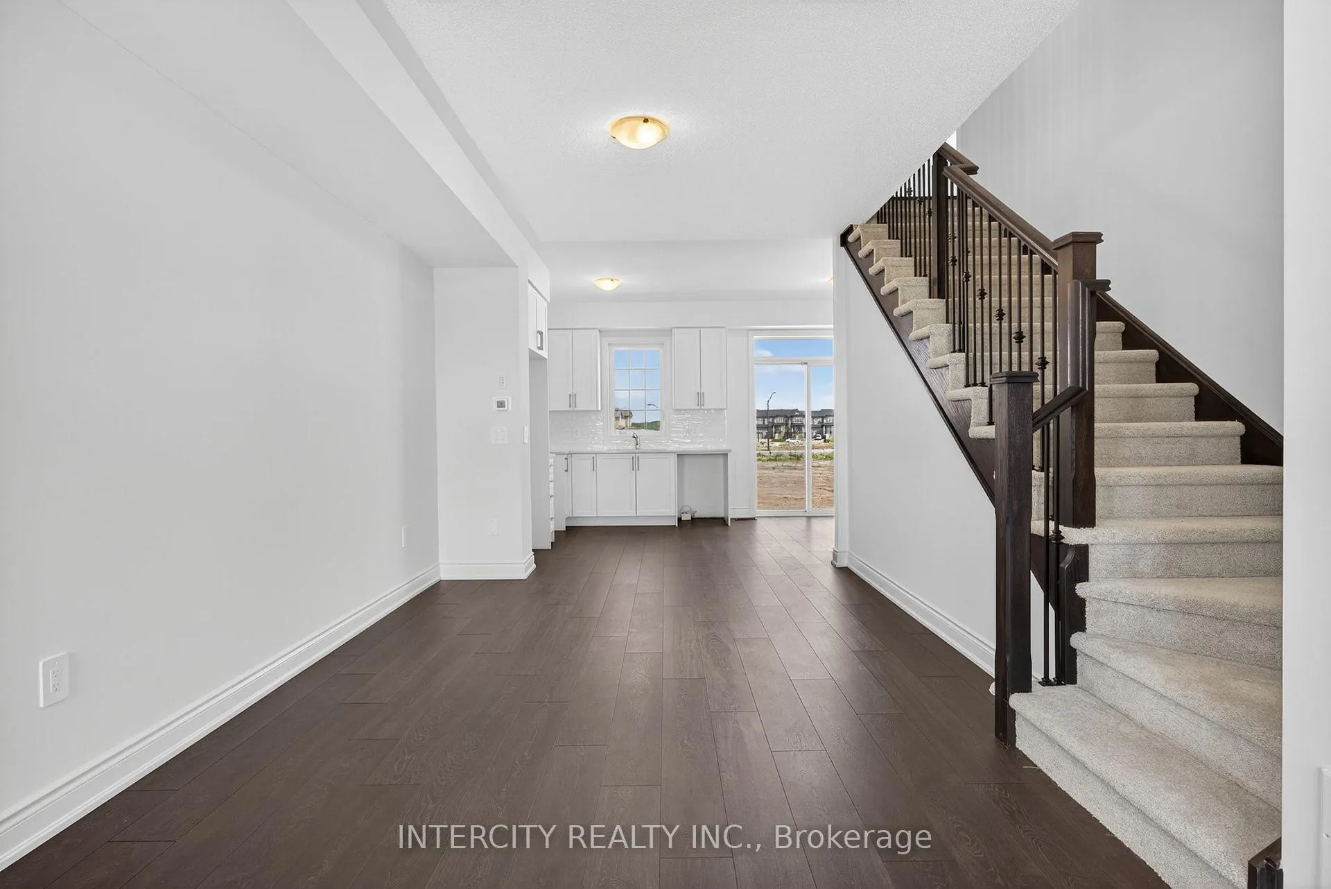 Photo 8 of 15 Avalon Drive, Wasaga Beach — HOMEH