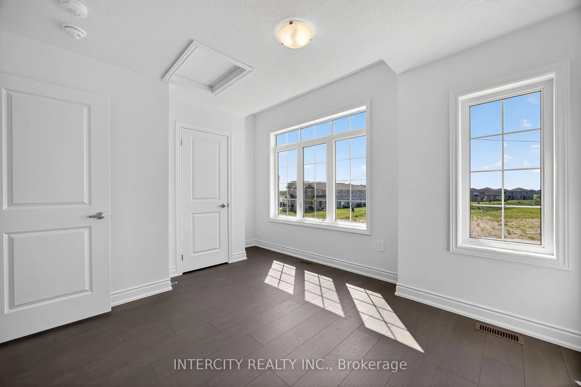 Photo 19 of 15 Avalon Drive, Wasaga Beach — HOMEH