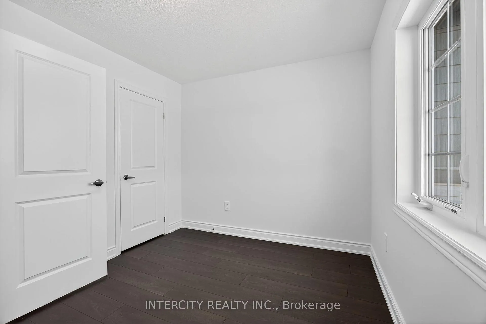 Photo 23 of 15 Avalon Drive, Wasaga Beach — HOMEH