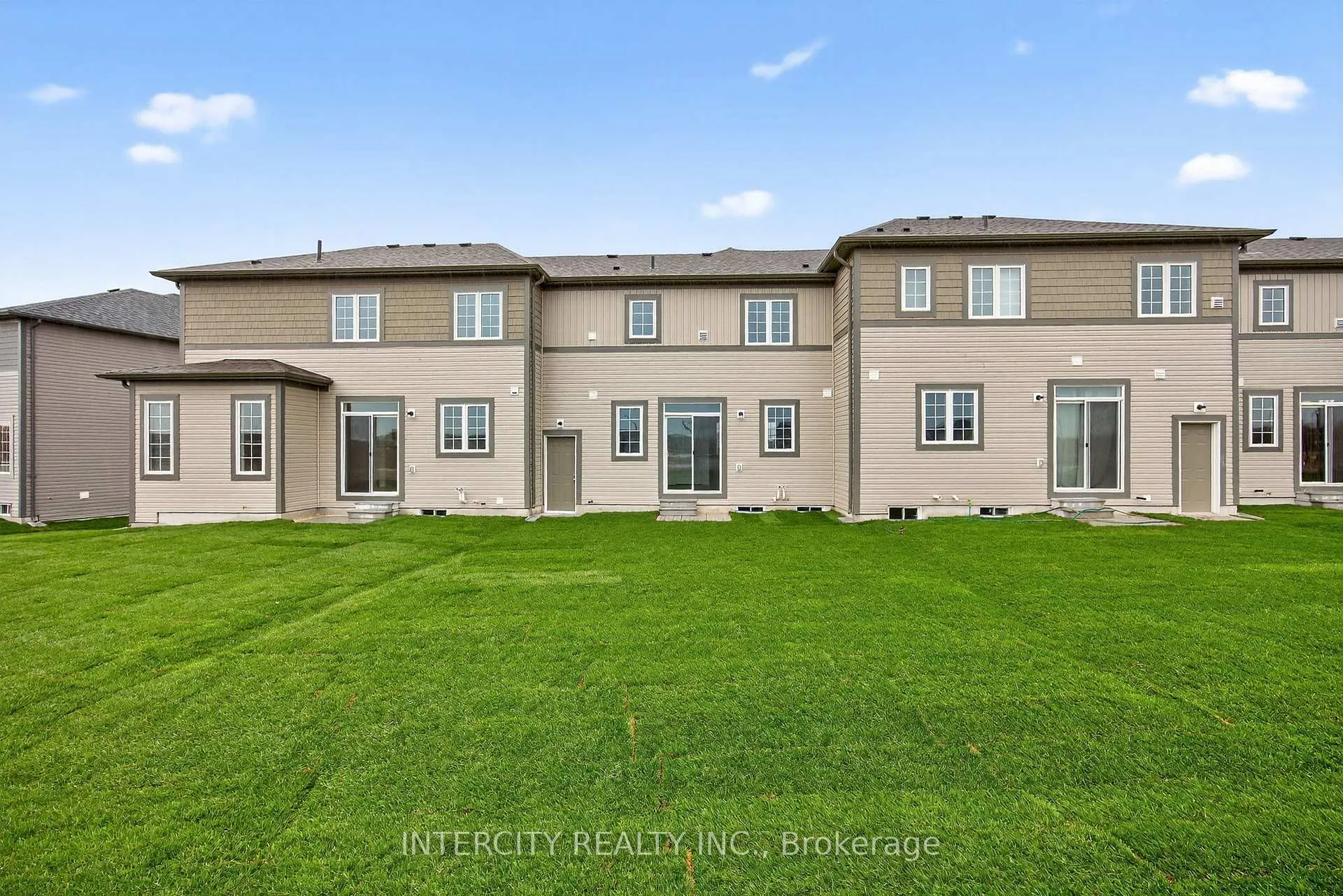 Photo 31 of 15 Avalon Drive, Wasaga Beach — HOMEH