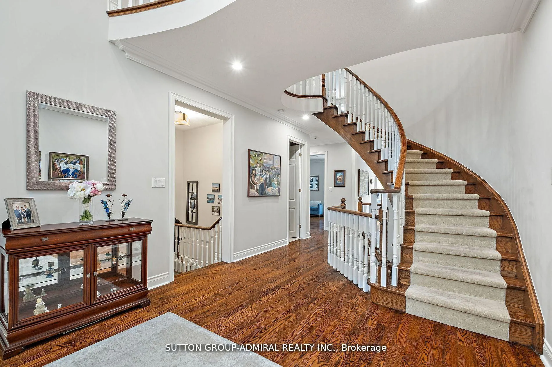 Photo 8 of 19 Langtry Place, Vaughan, Uplands — HOMEH