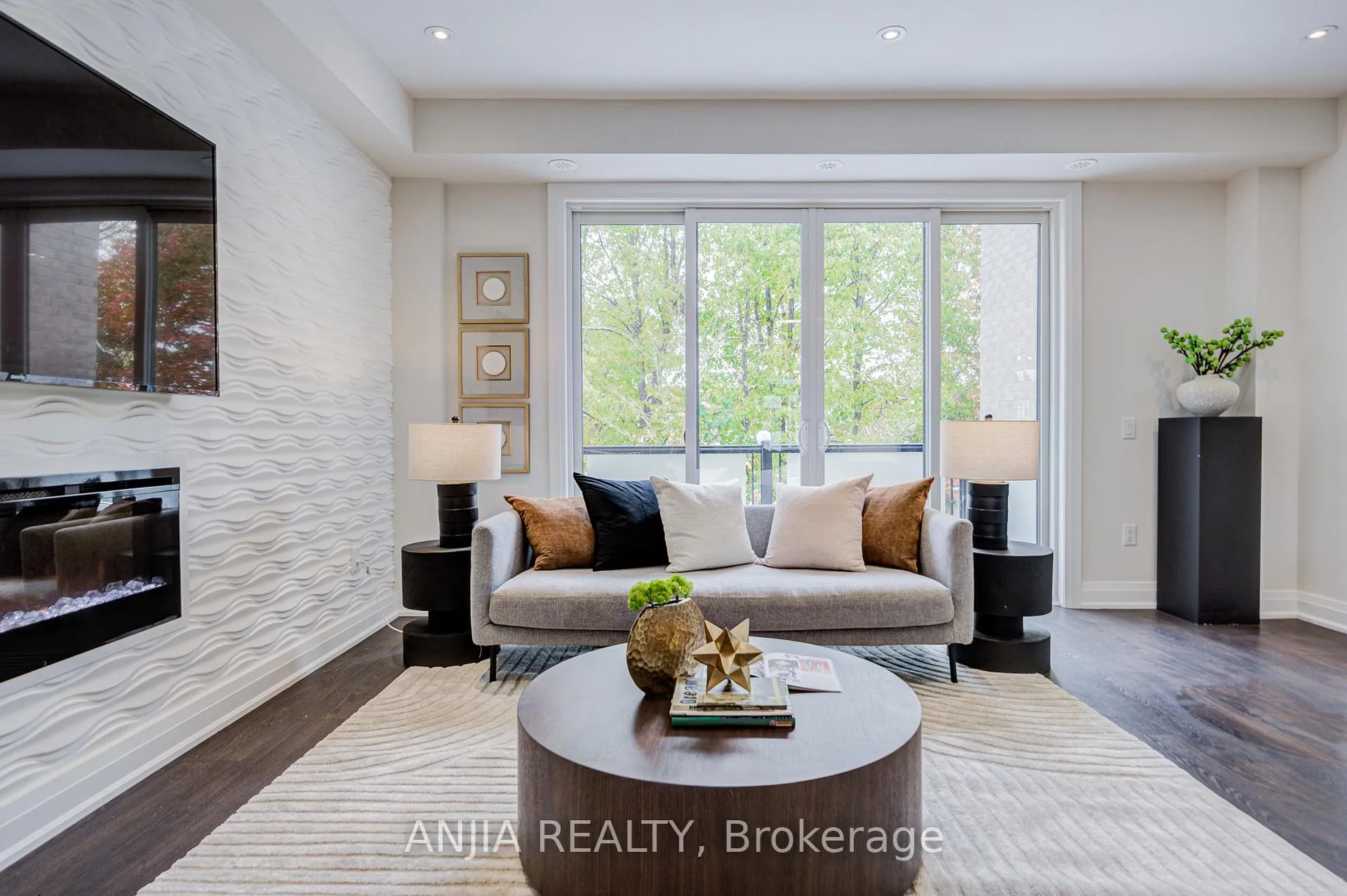 Photo 12 of 53 Harold Lawrie Lane, Markham, Aileen-Willowbrook — HOMEH