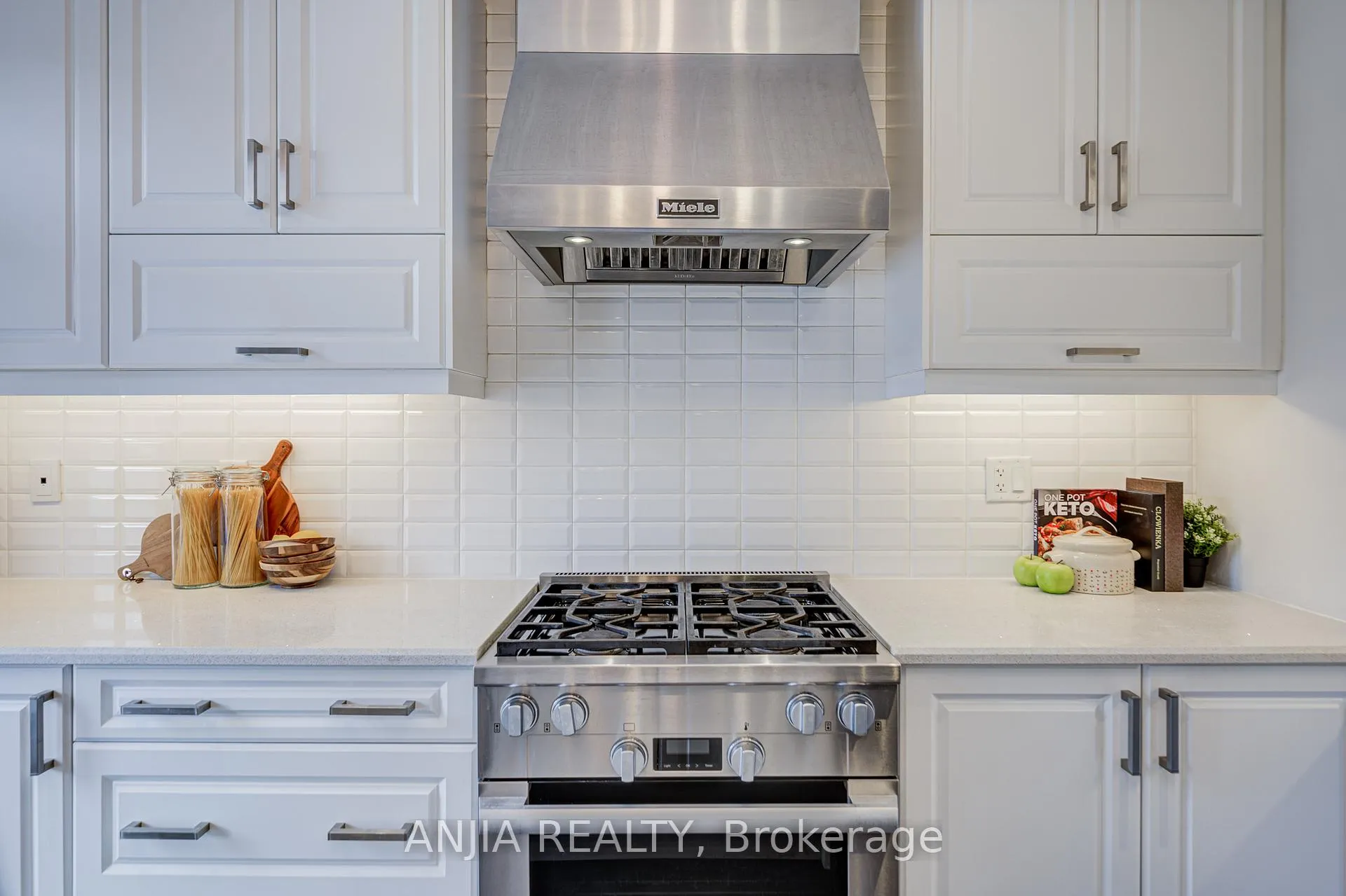 Photo 22 of 53 Harold Lawrie Lane, Markham, Aileen-Willowbrook — HOMEH