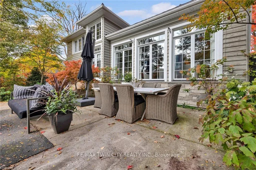 Photo 35 of 19 Maynard Avenue, Kitchener — HOMEH