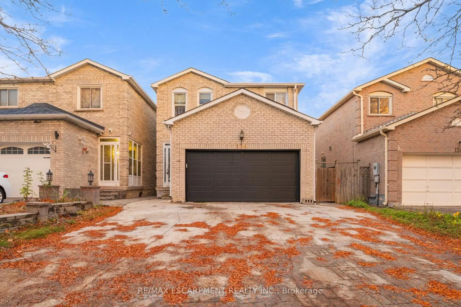 Photo 1 of 156 Cimmaron Street, Markham, Middlefield — HOMEH