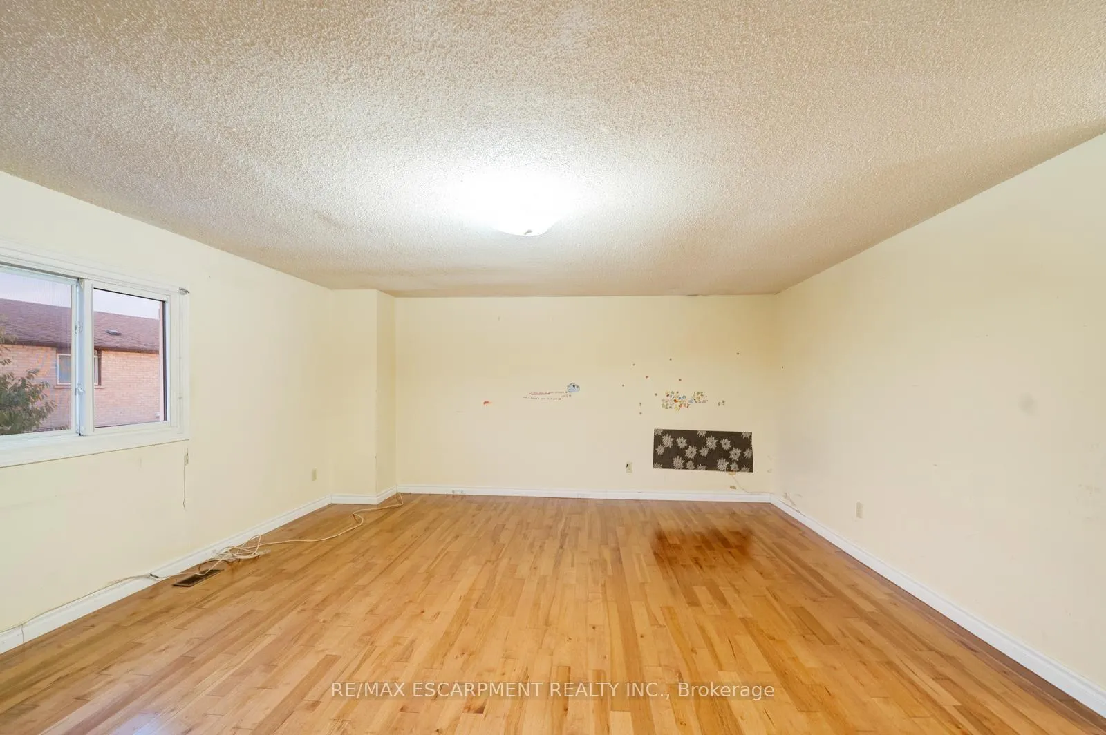 Photo 14 of 156 Cimmaron Street, Markham, Middlefield — HOMEH