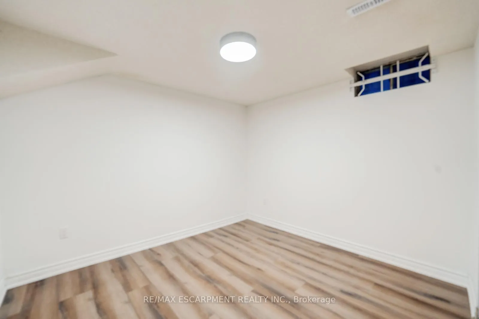 Photo 32 of 156 Cimmaron Street, Markham, Middlefield — HOMEH