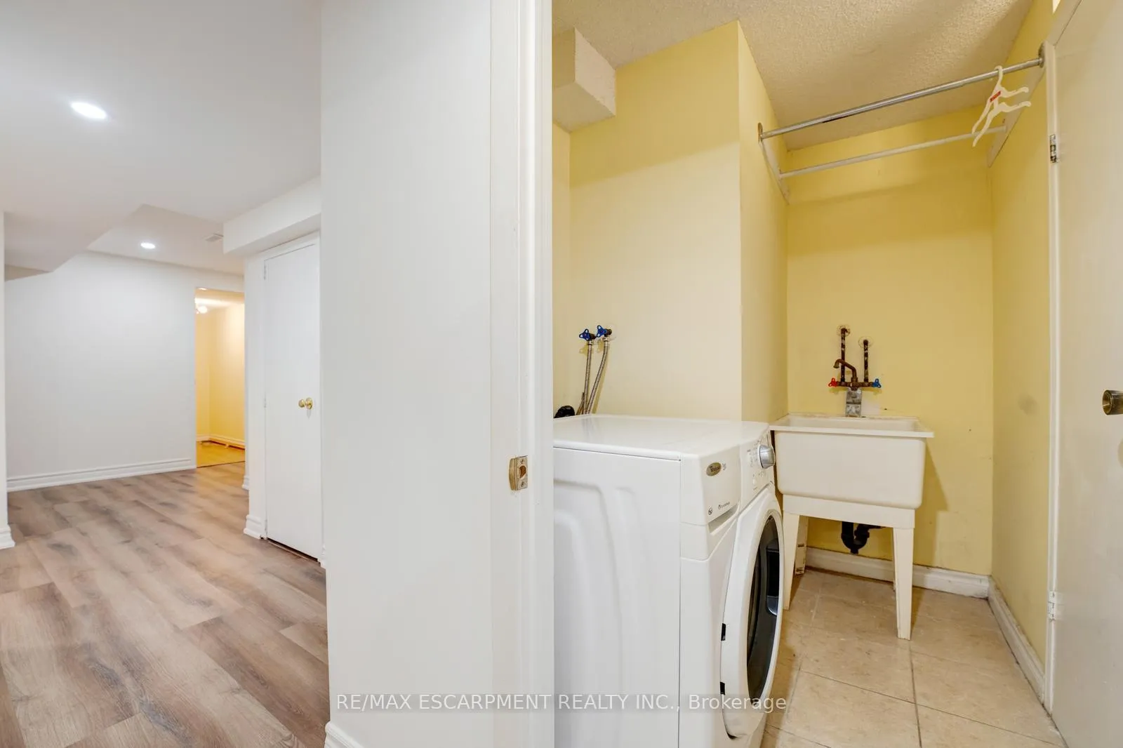 Photo 35 of 156 Cimmaron Street, Markham, Middlefield — HOMEH