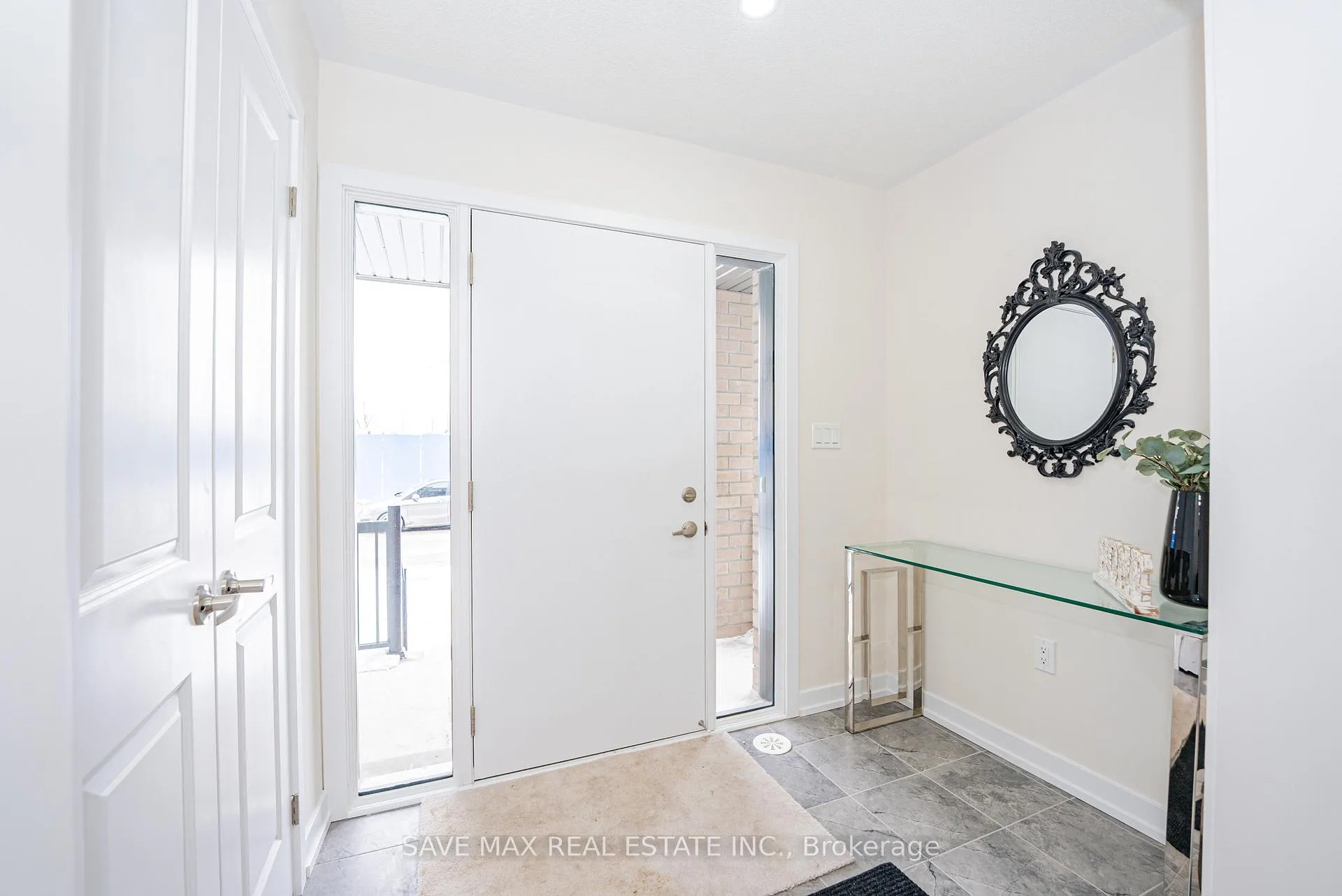 Photo 5 of 26 Dandara Gate, Vaughan, Steeles West Industrial — HOMEH