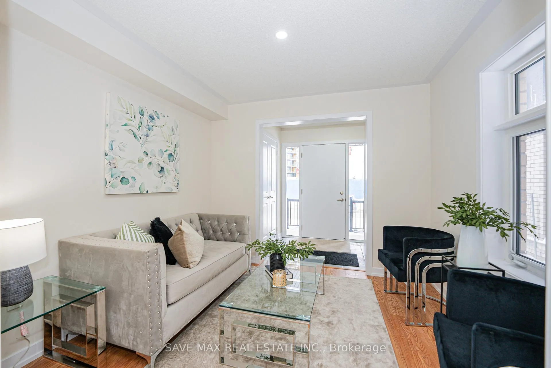 Photo 7 of 26 Dandara Gate, Vaughan, Steeles West Industrial — HOMEH
