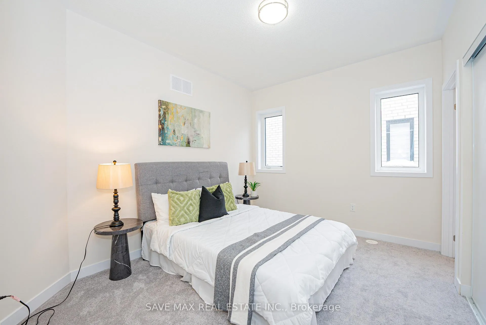 Photo 18 of 26 Dandara Gate, Vaughan, Steeles West Industrial — HOMEH