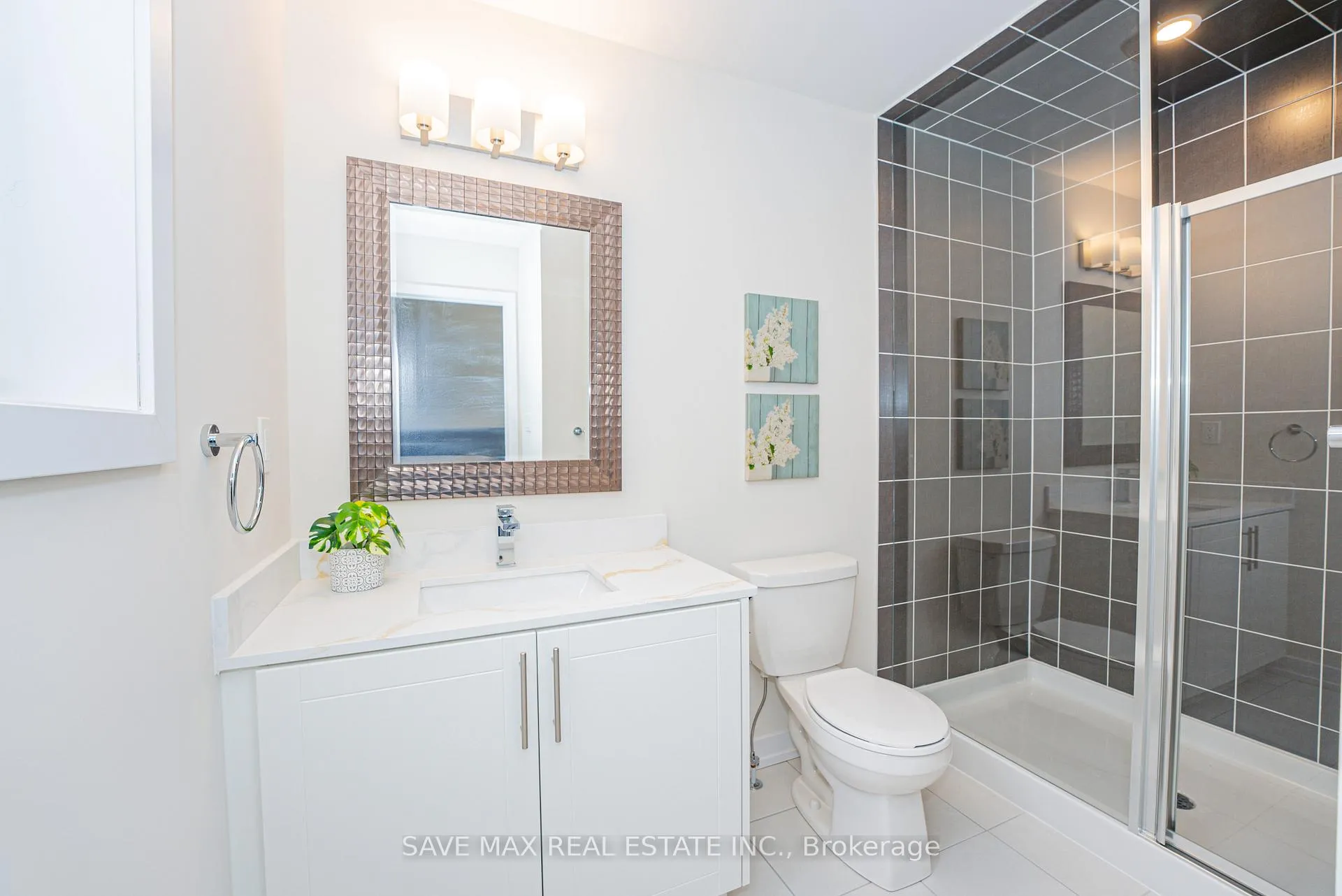 Photo 21 of 26 Dandara Gate, Vaughan, Steeles West Industrial — HOMEH