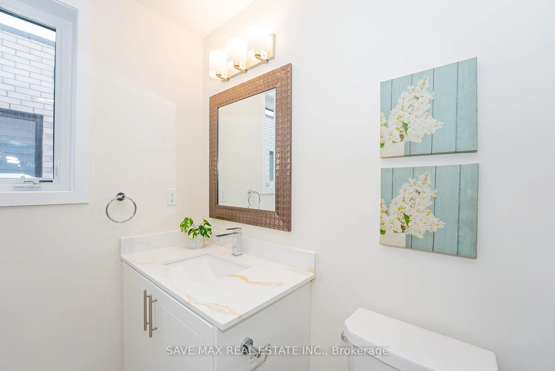 Photo 22 of 26 Dandara Gate, Vaughan, Steeles West Industrial — HOMEH