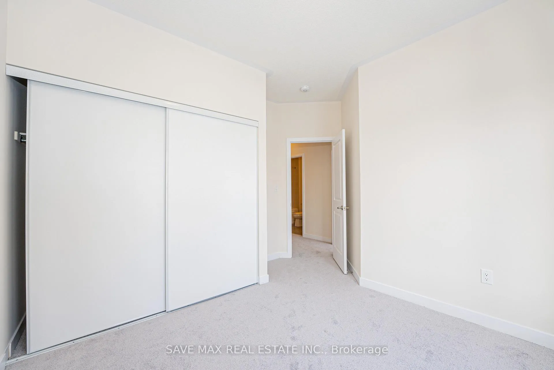 Photo 25 of 26 Dandara Gate, Vaughan, Steeles West Industrial — HOMEH