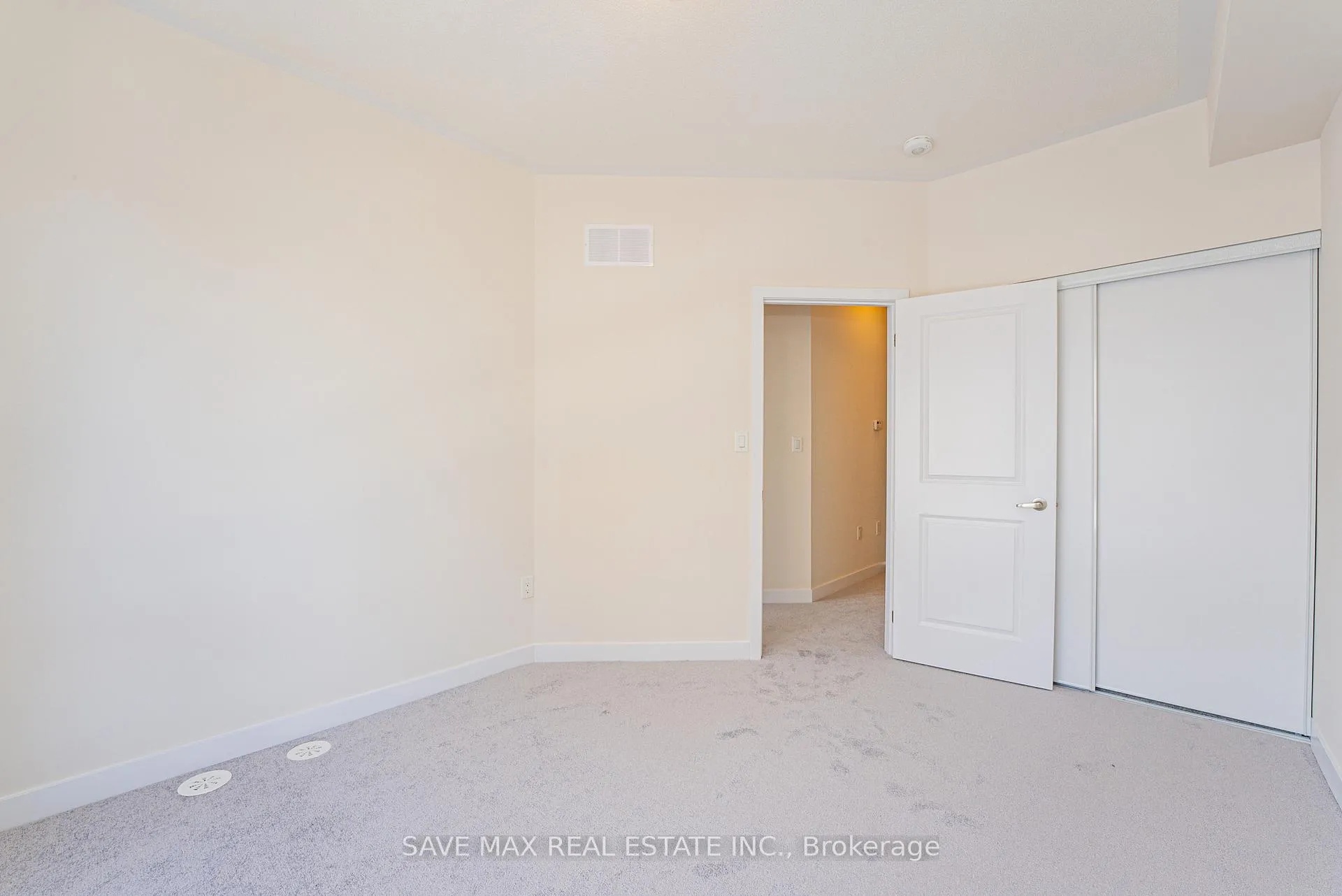 Photo 27 of 26 Dandara Gate, Vaughan, Steeles West Industrial — HOMEH