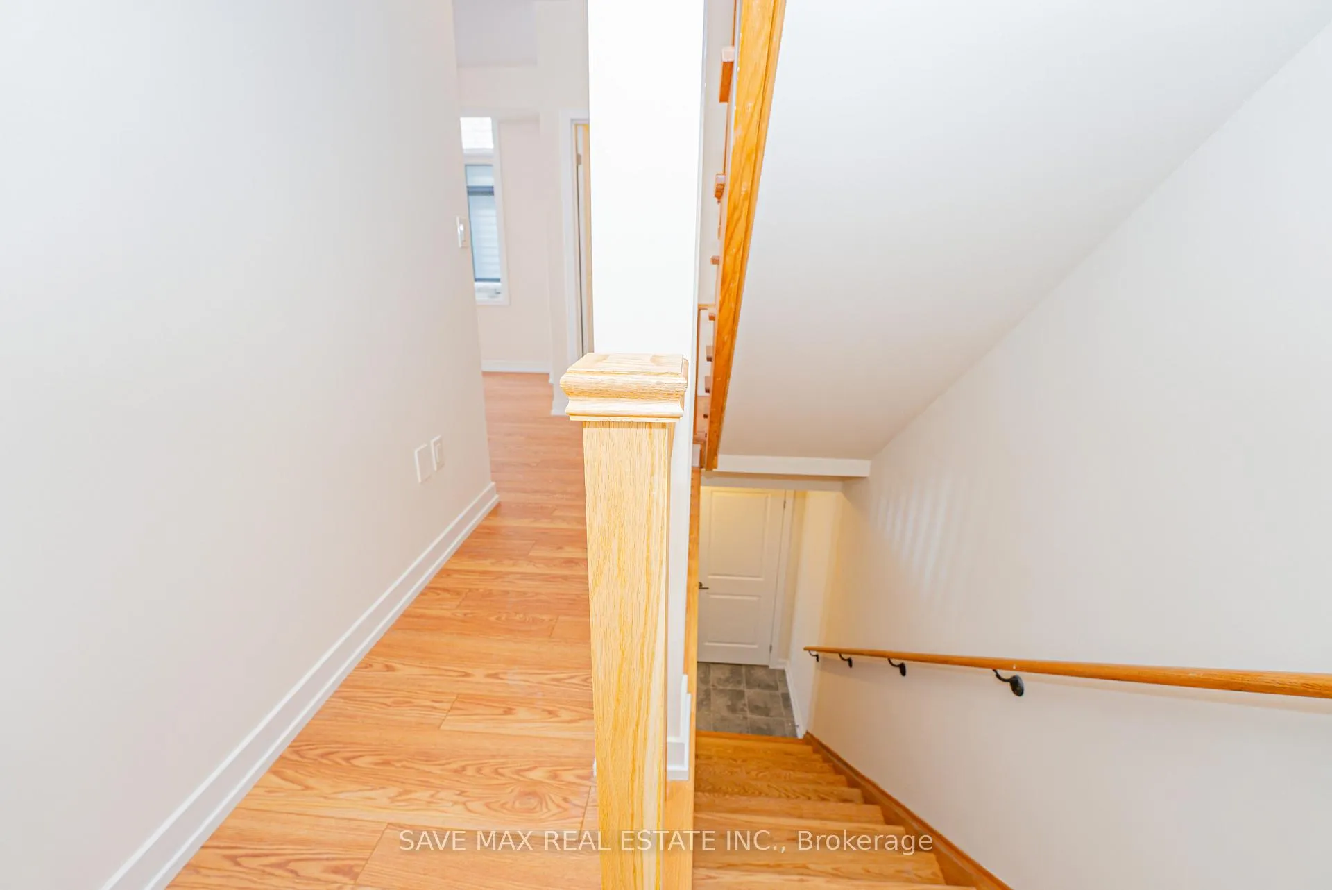 Photo 33 of 26 Dandara Gate, Vaughan, Steeles West Industrial — HOMEH