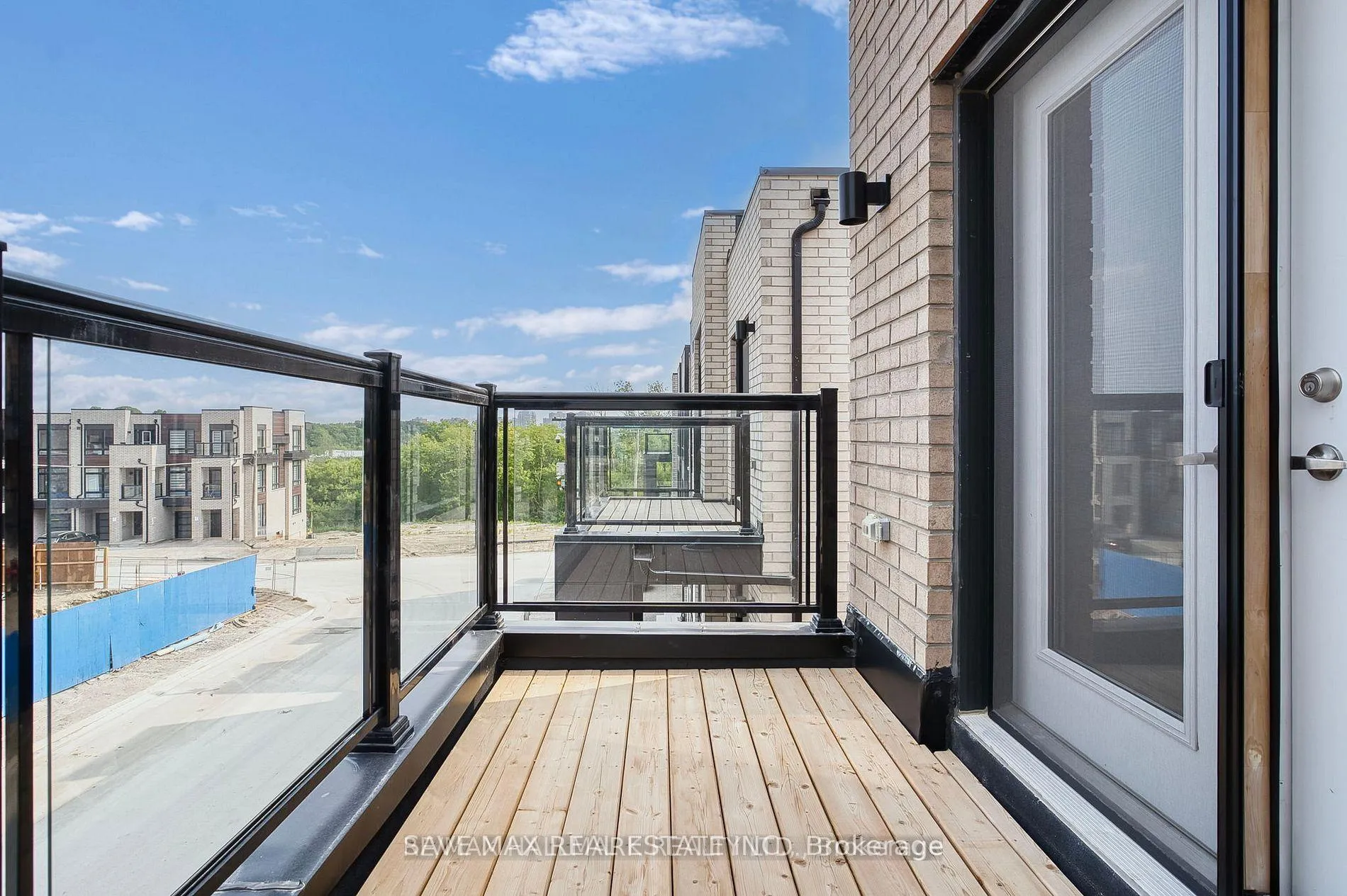 Photo 38 of 26 Dandara Gate, Vaughan, Steeles West Industrial — HOMEH