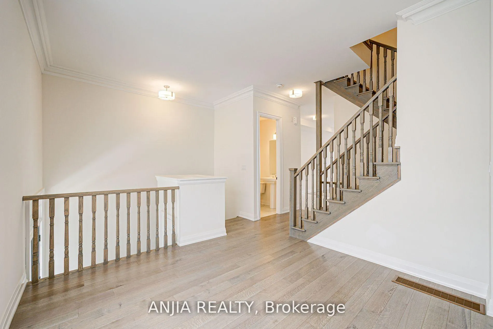 Photo 12 of 7 Bright Terrace Way E, Markham, Angus Glen — HOMEH