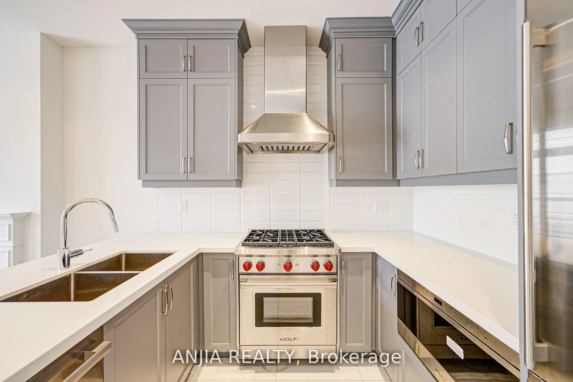 Photo 16 of 7 Bright Terrace Way E, Markham, Angus Glen — HOMEH