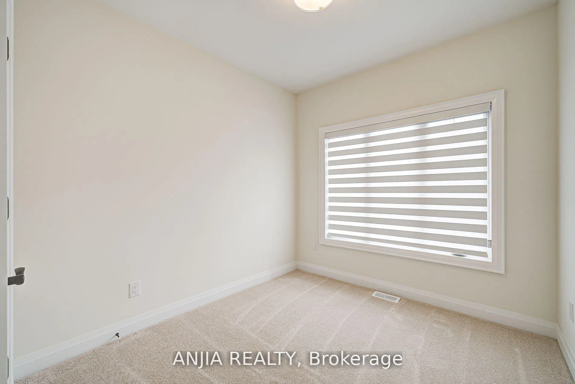 Photo 32 of 7 Bright Terrace Way E, Markham, Angus Glen — HOMEH